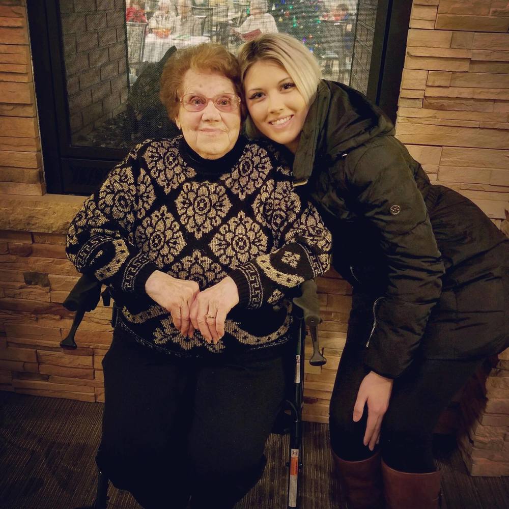 Meet your Posher, Nicole